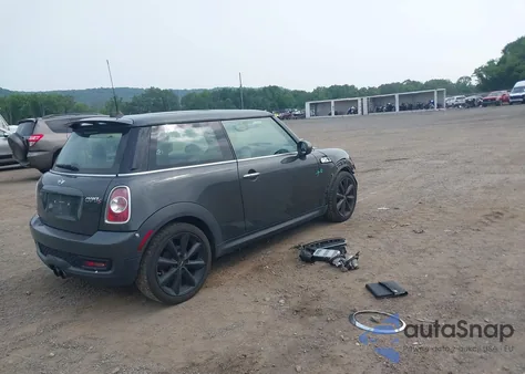 2011 Mini Cooper S z USA, uszkodzony, nr VIN WMWSV3C58BTY13412